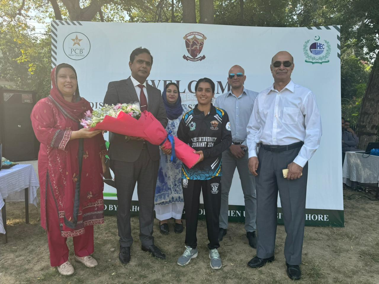 PrematchCerCricket4.jpeg - 164.76 kB