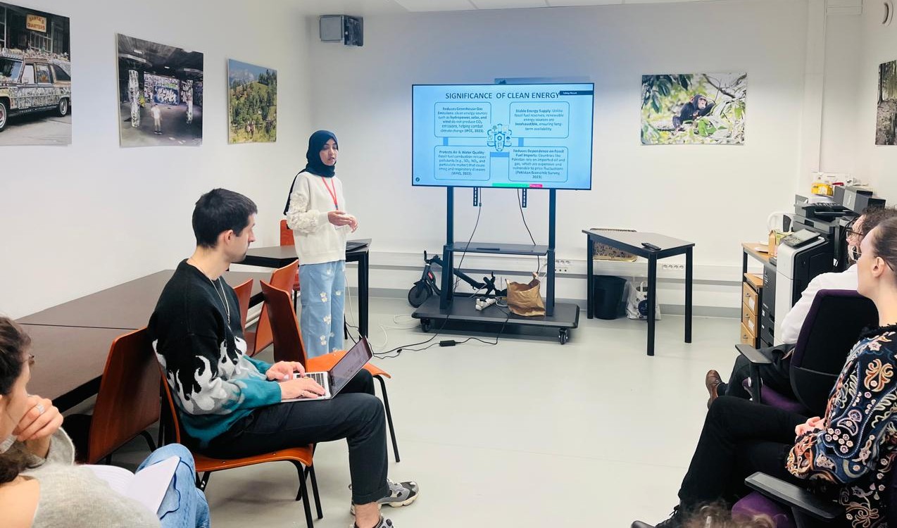 geopresentResearchWorkParis2.jpg - 192.86 kB