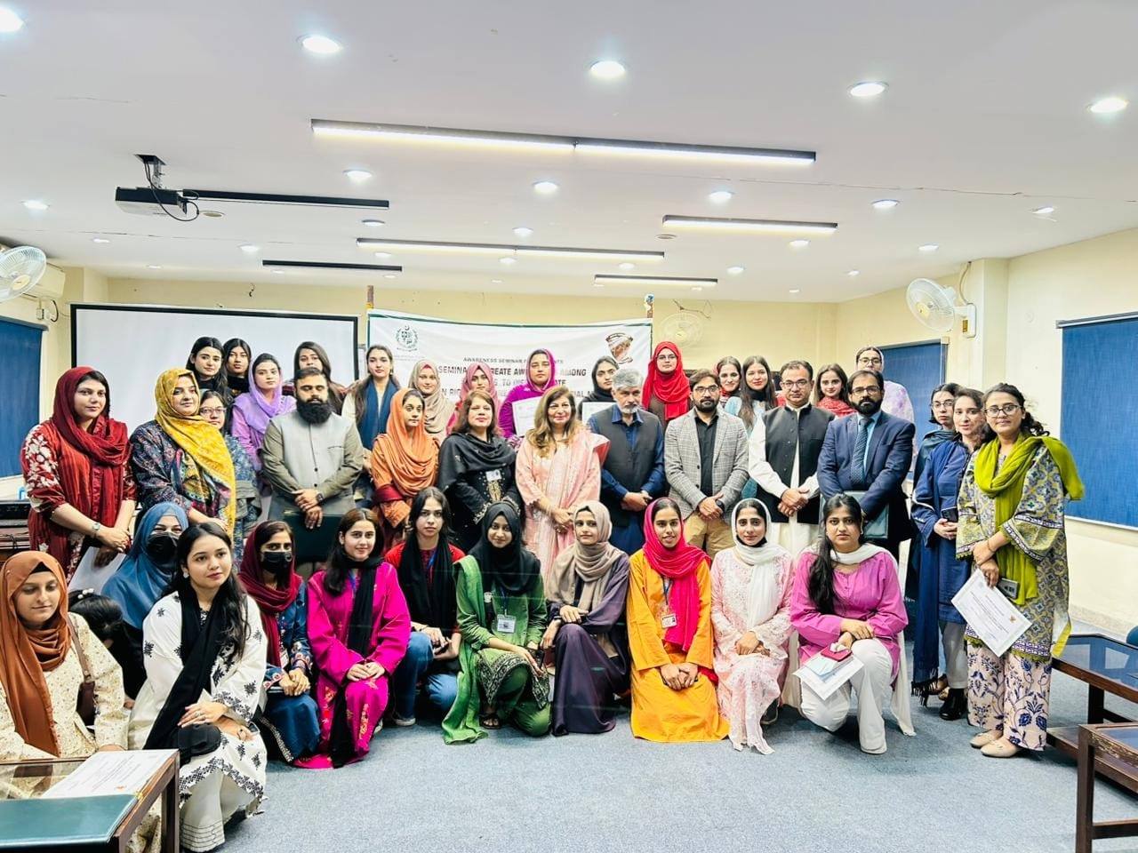 AwarnessSessRightMediaUseLCWU2.jpg - 189.91 kB