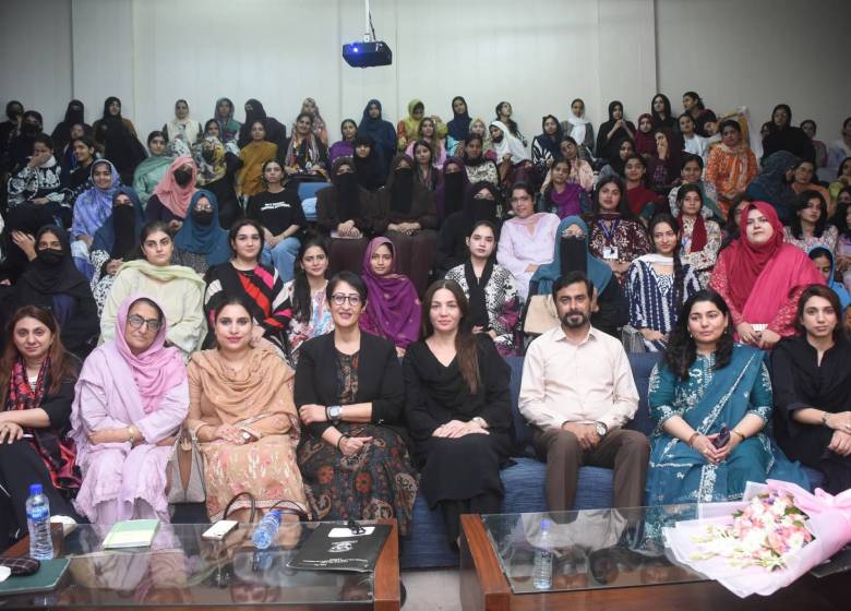 pakistanipower3.jpg - 74.65 kB