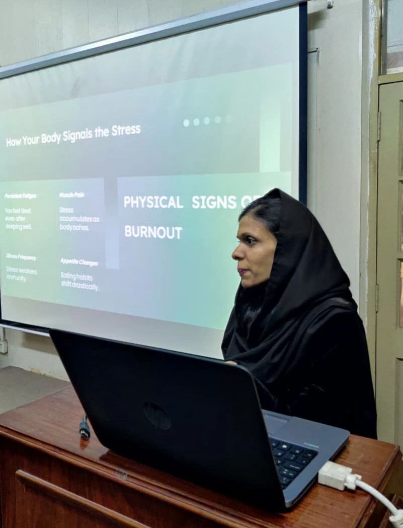 seminarcgccZoology3.jpg - 69.28 kB