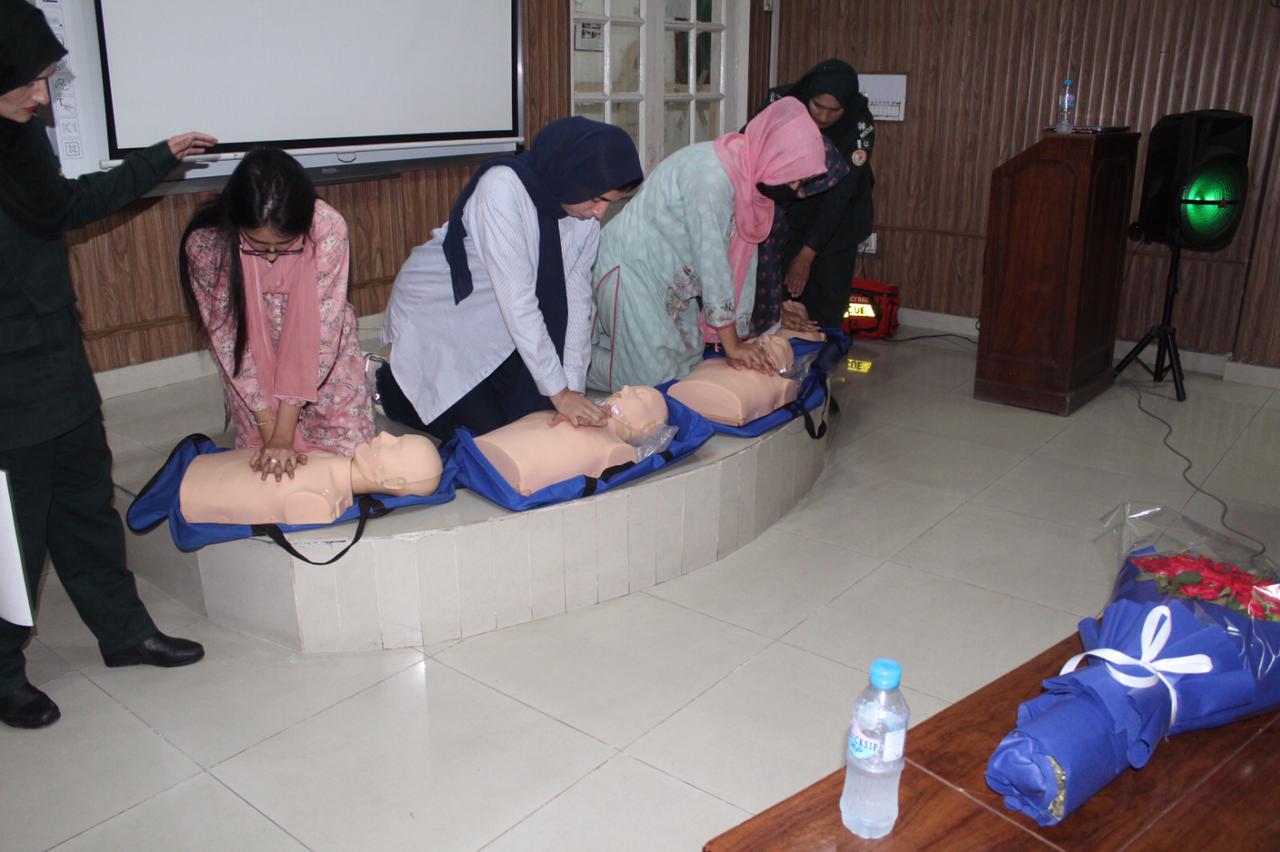 BasicLifeSavWorkshopLC1.jpeg - 103.07 kB