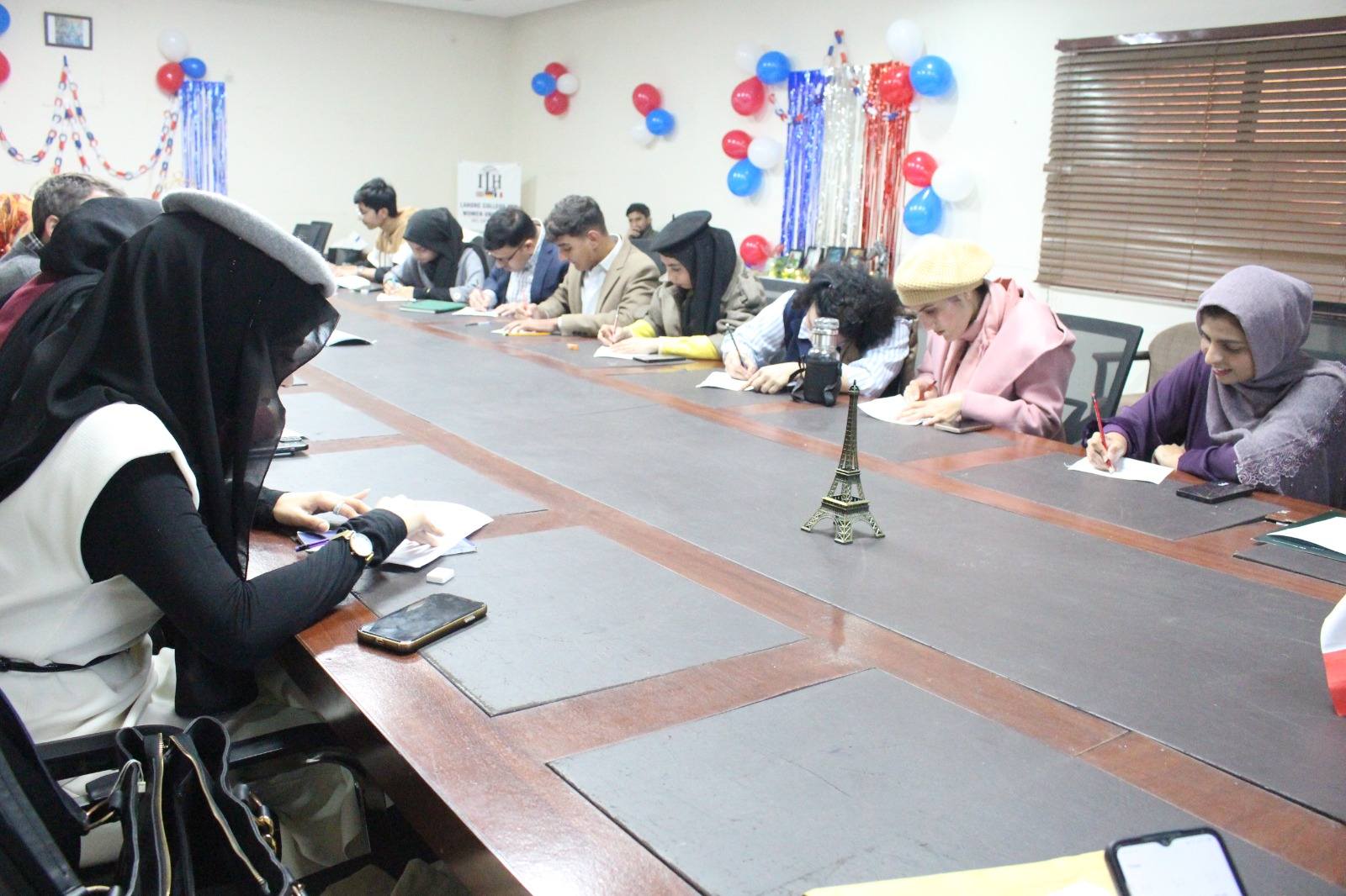 FrenchCulturalDay3.jpg - 186.13 kB