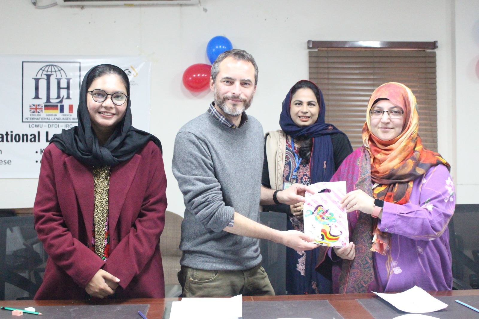 FrenchCulturalDay4.jpg - 196.07 kB