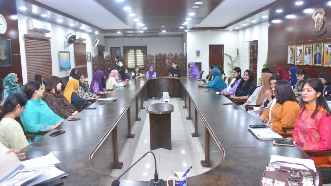 OathTakingSCLC2.jpg - 156.80 kB