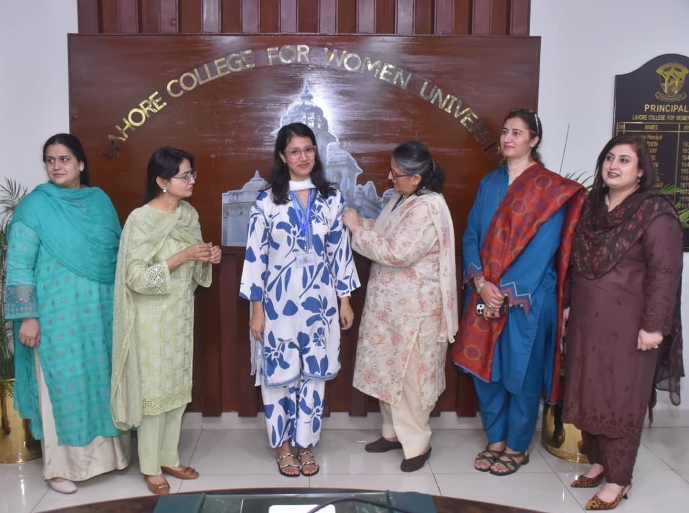 OathTakingSCLC5.jpg - 156.60 kB