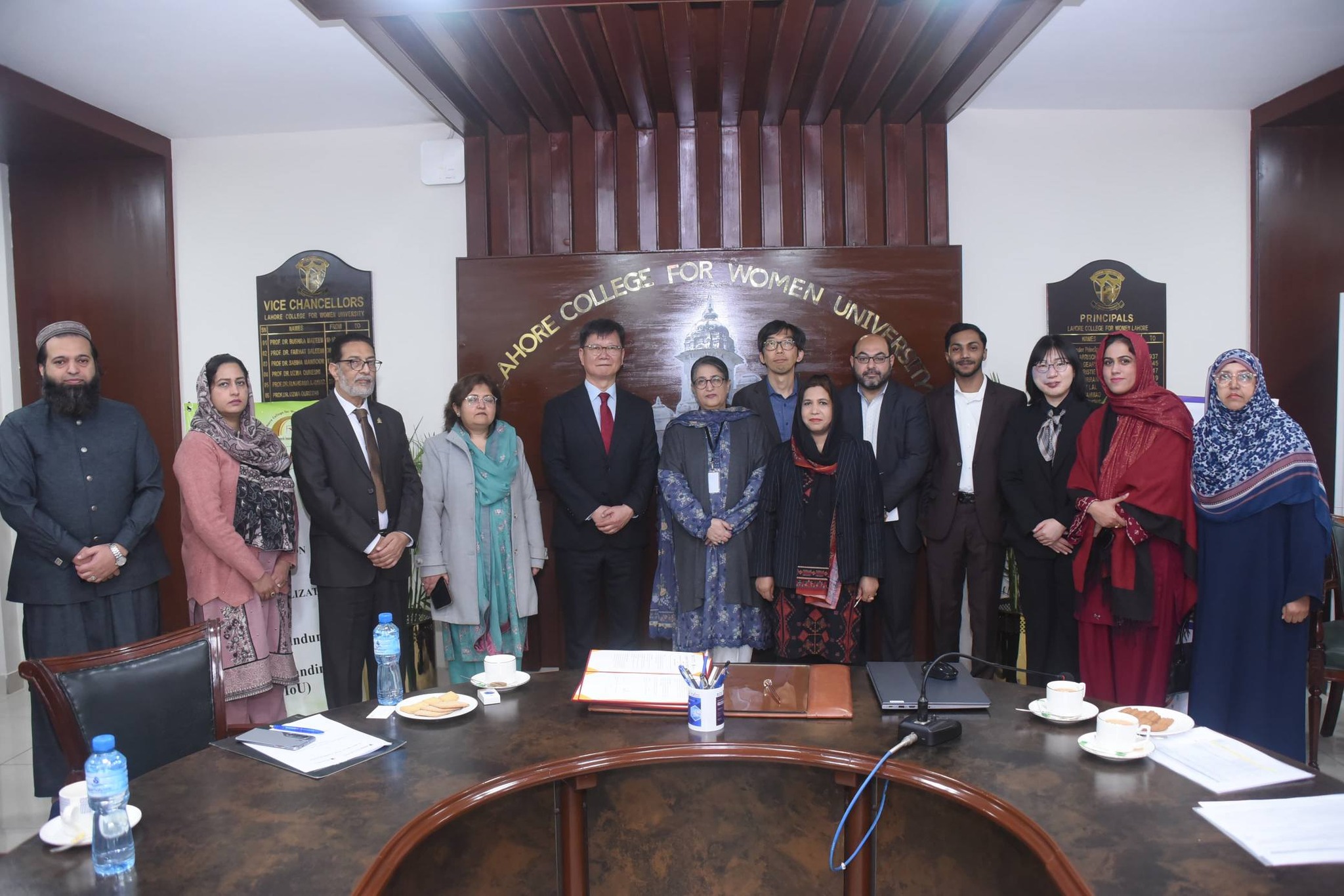 mouKoreanUniLC3.jpg - 493.20 kB